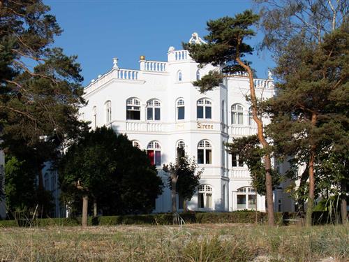 Holiday Home/Apartment - 4 persons -  - Strandpromenade - 18609 - Binz