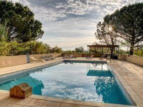 Holiday home - 4 persons -  - Mas de la Tour Carbonnière Avenue d'Aiguës Mortes - 30220 - Saint-Laurent-D'aigouze