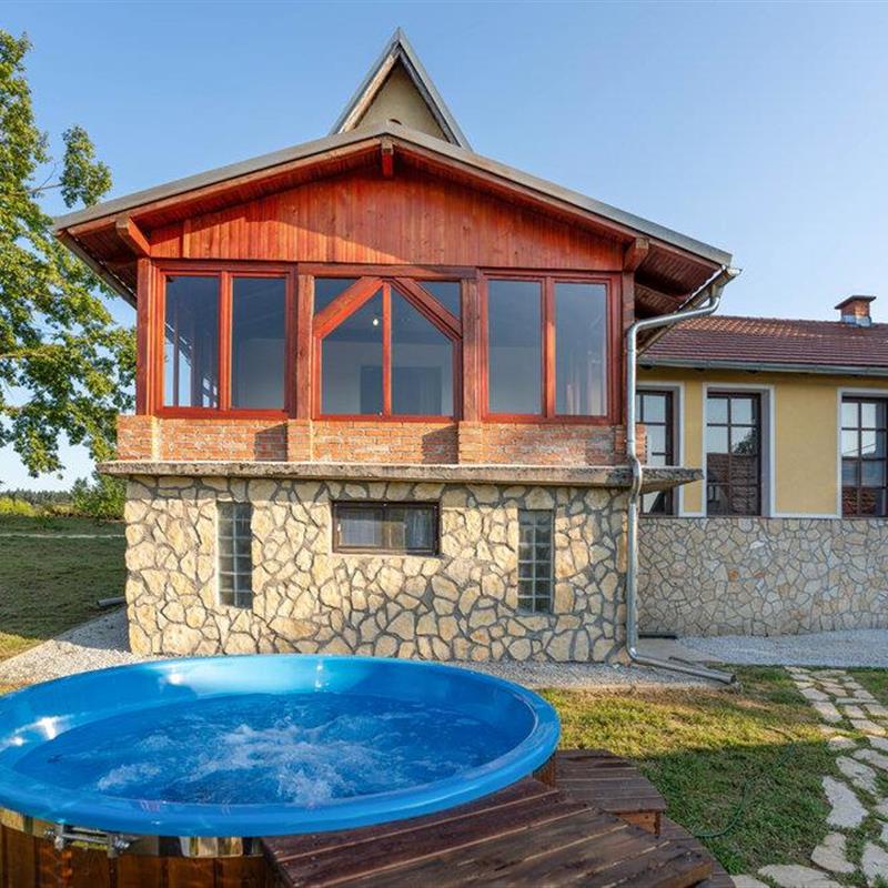 Sommerhus - 9 personer -  - Krivaja Vojnicka - Karlovac - Vojnic - 47220 - Krivaja Vojnicka