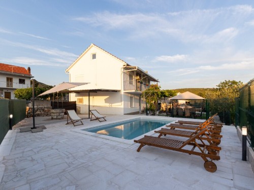 Feriehus - 8 personer -  - Skobalji - Omis - Blato Na Cetini - 21254 - Blato Na Cetini