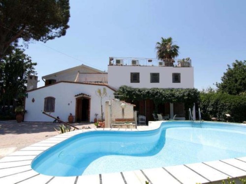 Holiday home - 12 persons -  - 96100 - Fontane Bianche