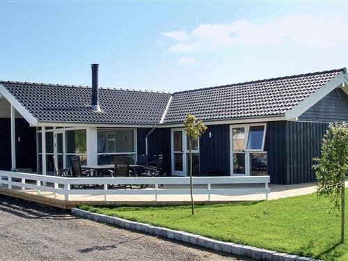 Sommerhus - 10 personer -  - Strandparken - Hasmark - 5450 - Otterup