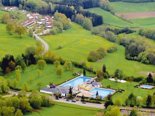 Sommerhus - 4 personer -  - 93167 - Falkenstein