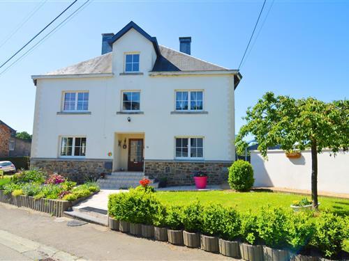 Sommerhus - 9 personer -  - 6680 - Sainte Ode