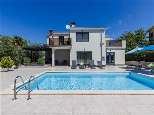 Holiday home - 9 persons -  - Porec - 52440