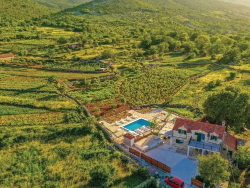 Feriehus - 6 personer -  - Alajbezi - Trogir-Ljubitovica - 21201 - Ljubitovica