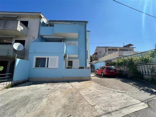 Holiday apartment - 4 persons -  - Ivana Perhata Ricica 11 a - 51264 - Jadranovo