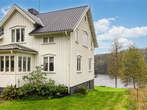 Holiday home - 8 persons -  - Björkhaga - 514 93 - Ambjörnarp