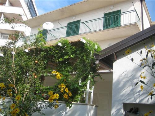 Holiday Home/Apartment - 6 persons -  - Tina Ujevica - 21327 - Podgora