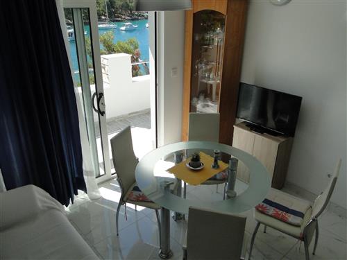 Holiday Home/Apartment - 4 persons -  - 22202 - Primošten