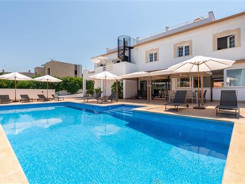 Holiday home - 8 persons -  - Carrer Santa Barbara - 07609 - Sa Torre