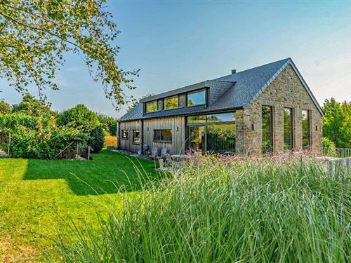 Holiday home - 6 persons -  - Rue Saint-Pierre - 6986 - La Roche-En-Ardenne