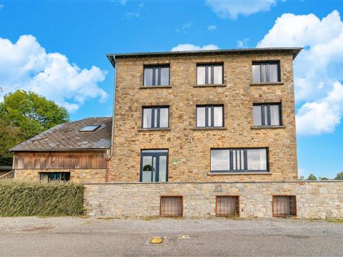 Hytte - 32 personer -  - 4190 - Ferrieres