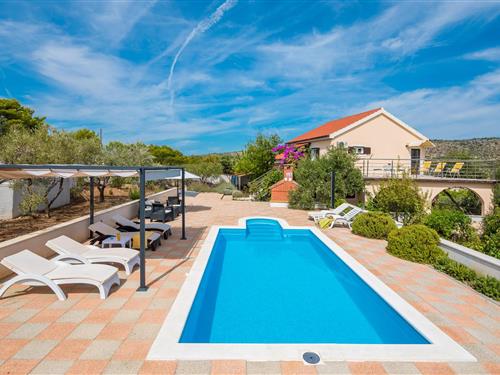 Holiday home - 11 persons -  - Glavica bb - Brac-Milna - 21405 - Milna