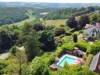 Image 19 - Outside