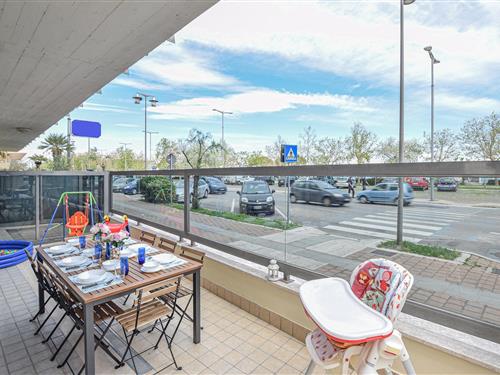 Ferielejlighed - 6 personer -  - Via Cristoforo Colombo - 65126 - Pescara