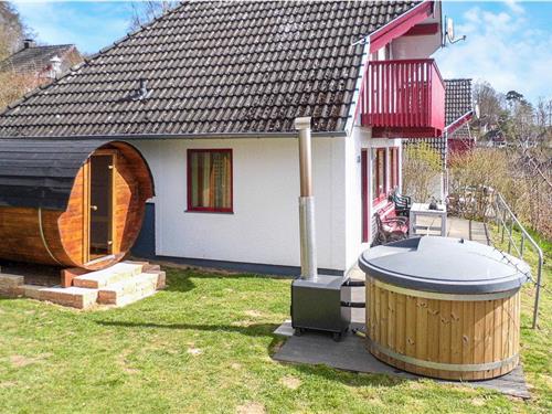 Sommerhus - 6 personer -  - Seepark, Dorf 2 FH - 36275 - Kirchheim/Hessen