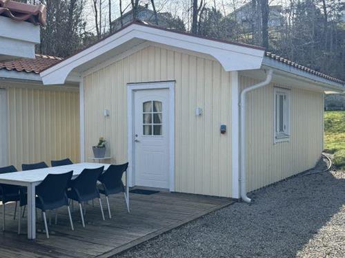 Holiday Home/Apartment - 3 persons -  - 452 32 - Strömstad