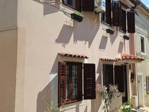 Fritidshus - 4 personer -  - Pula - 52100