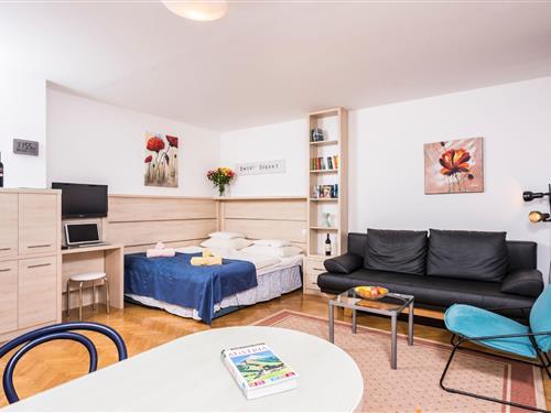 Holiday Home/Apartment - 2 persons -  - Dr. Josef Resch Platz - 1170 - Bezirk 17-Hernals