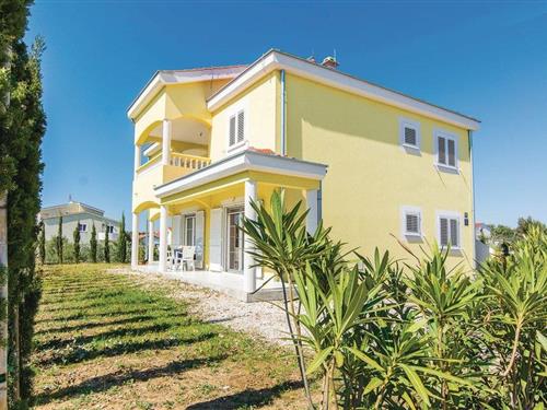 Holiday apartment - 4 persons -  - Petra Zrinskog - Biograd-Pakostane - 23211 - Pakostane