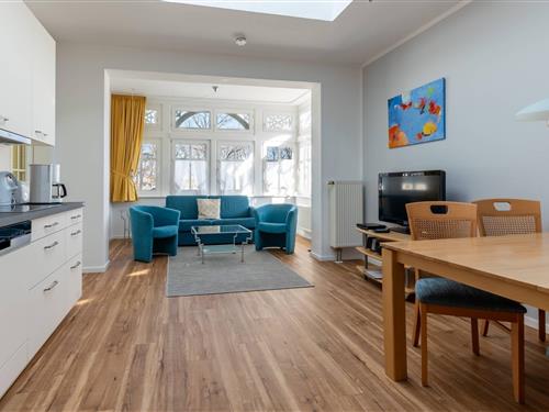 Ferienwohnung - 4 Personen -  - Putbuser Straße 14 - - 18609 - Binz