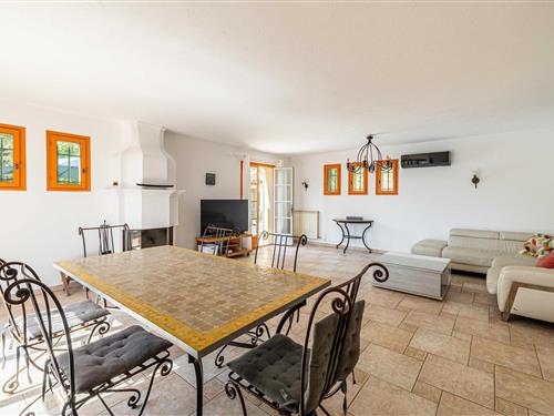 Holiday apartment - 10 persons -  - 06530 - Le Tignet