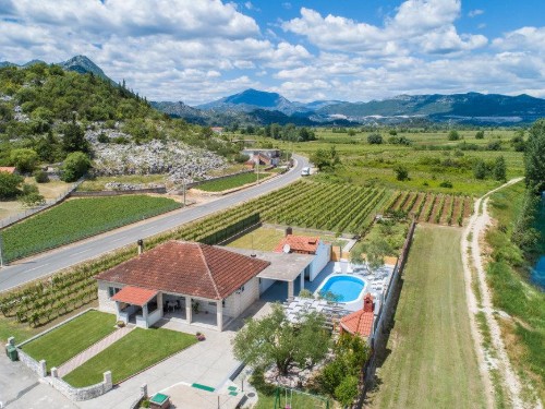 Holiday home - 6 persons -  - Put druge dalmatin.brigade - Ploce-Stasevica - 20345 - Stasevica