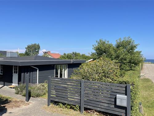 Feriehus - 4 personer -  - Rønnevænget - Ajstrup Strand - 8340 - Malling