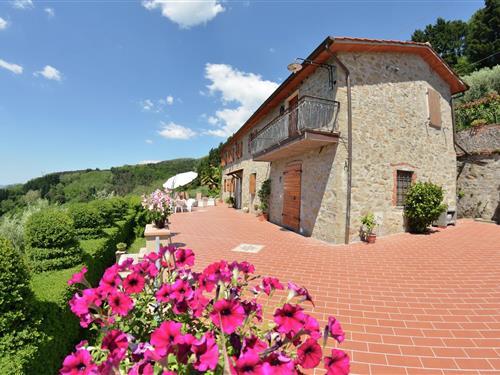 Hytte - 5 personer -  - 55012 - Petrognano