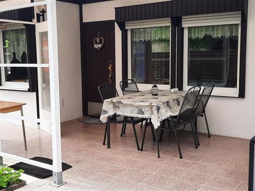 Sommerhus - 3 personer -  - Am Dornburger Weg - 39245 - Dannigkow