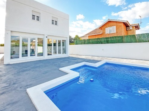 Fritidshus - 7 personer -  - Avenida del Pinar - 46190 - Riba-Roja De Turia