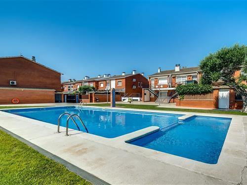 Sommerhus - 8 personer -  - 08389 - Palafolls