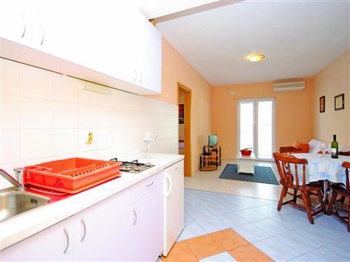 Holiday apartment - 4 persons -  - Makarska - 21300