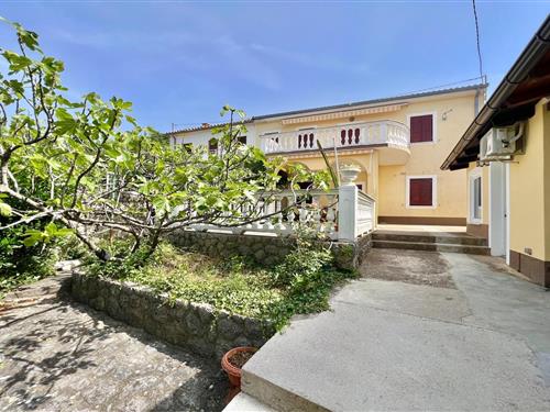 Holiday Home/Apartment - 6 persons -  - 51265 - Dramalj