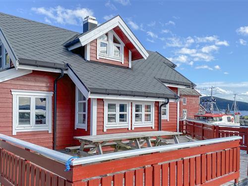 Fritidshus - 6 personer -  - Nyevegen - Leinøy/Fosnavåg - 6094 - Leinøya