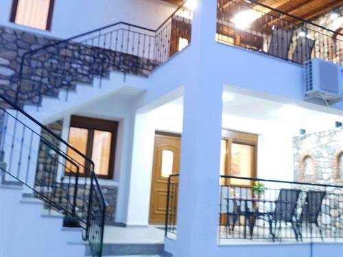 Ferielejlighed - 5 personer -  - Pirgadikia - 630 78