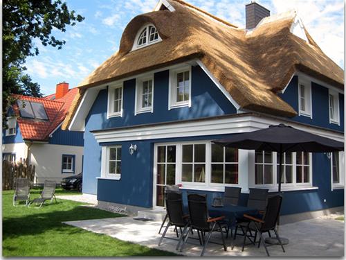 Holiday Home/Apartment - 6 persons -  - Birkmaase 4 c - 18374 - Zingst