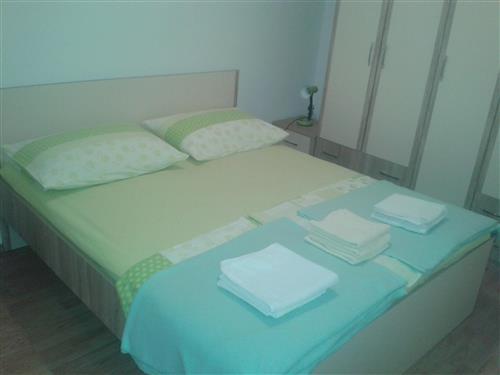 Holiday Home/Apartment - 3 persons -  - Pisak - 21318 - Pisak