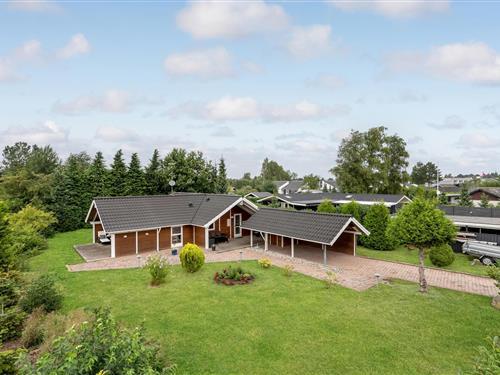 Holiday Home/Apartment - 4 persons -  - Alperosevej - Marielyst - 4873 - Væggerløse