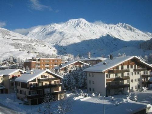 Holiday Home/Apartment - 5 persons -  - Bodenstrasse - 6490 - Andermatt