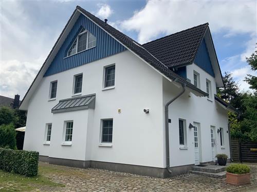 Holiday Home/Apartment - 6 persons -  - Birkenstraße 6 m - 18374 - Zingst