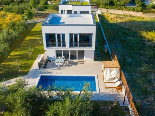 Feriehus - 10 personer -  - Ulica Tina Ujevica - Trogir-Kastel Novi - 21216 - Kastel Novi