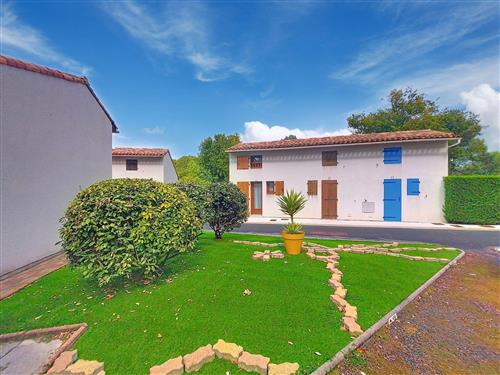 Holiday home - 3 persons -  - Les Mathes - 17570