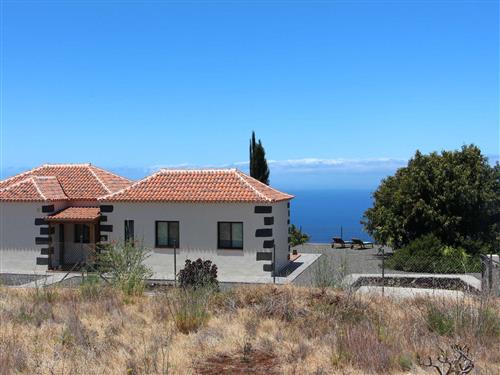 Holiday home - 5 persons -  - Camino Juan de Valle - 38780 - La Punta
