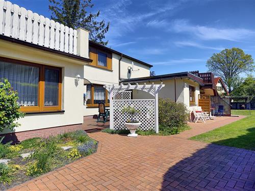 Holiday Home/Apartment - 2 persons -  - Grüner Winkel - 18374 - Zingst