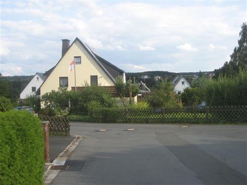 Ferienhaus - 6 Personen -  - Ringstraße - 95126 - Schwarzenbach An Der Saal