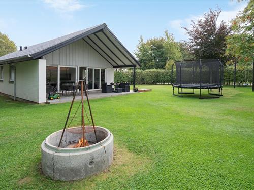 Sommerhus - 7 personer -  - Fiskerbakken - Svinø - 4750 - Lundby