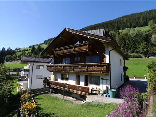 Holiday Home/Apartment - 6 persons -  - 6290 - Mayrhofen