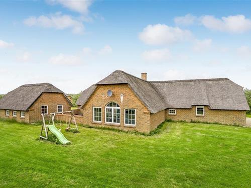 Sommerhus - 18 personer -  - Øvej - Vedersø Klit - 6990 - Ulfborg